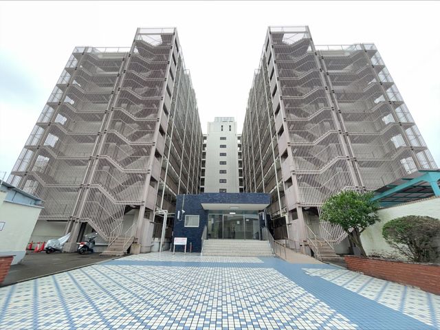 外観写真サムネイル