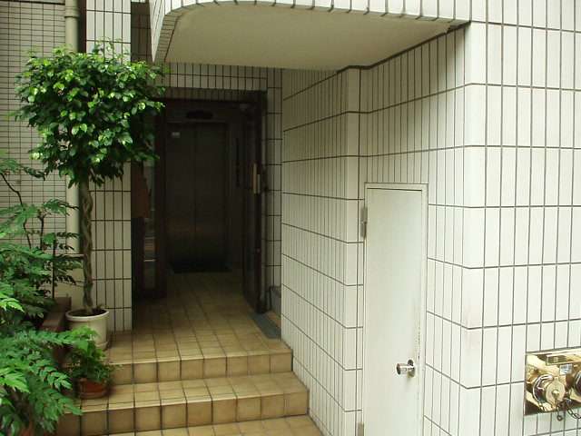 外観写真サムネイル