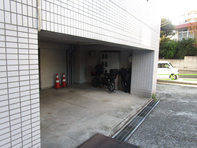 外観写真サムネイル